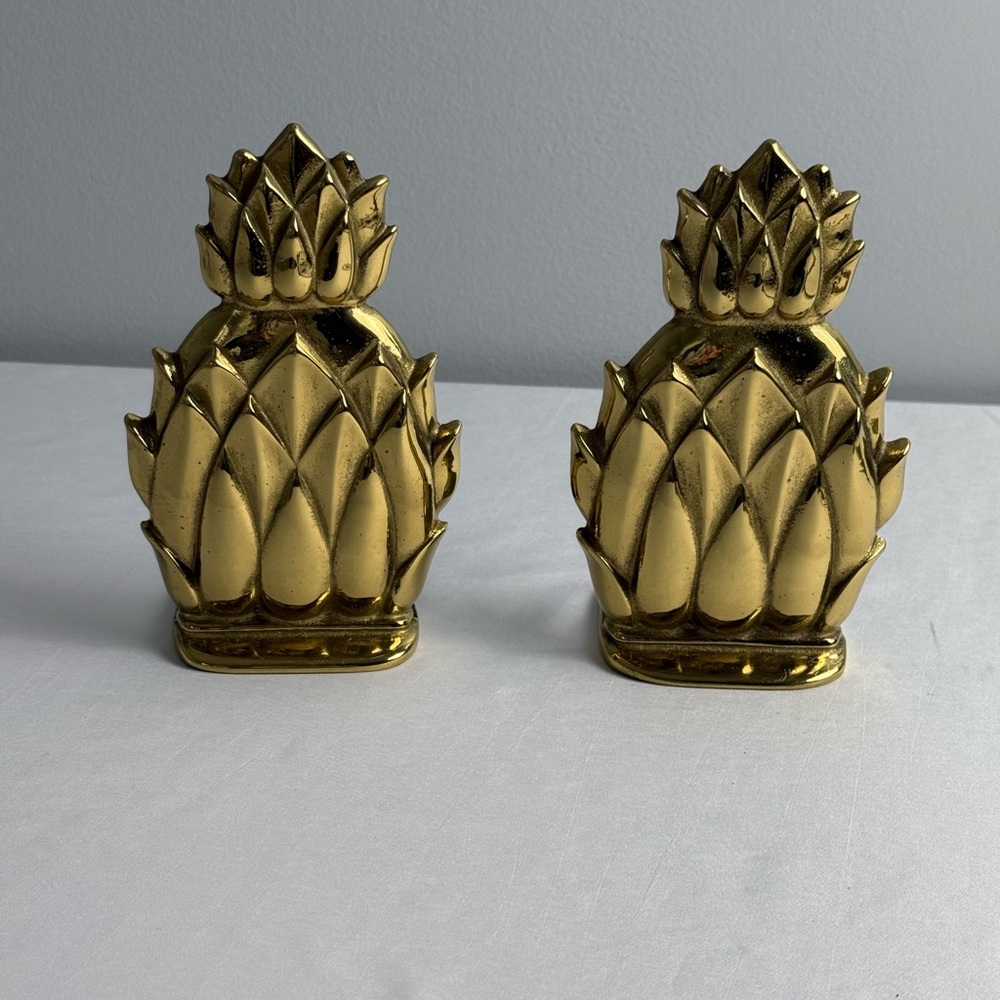Virginia Metalcrafters Newport Cast Brass Pineapple Bookends Pair 6.5"